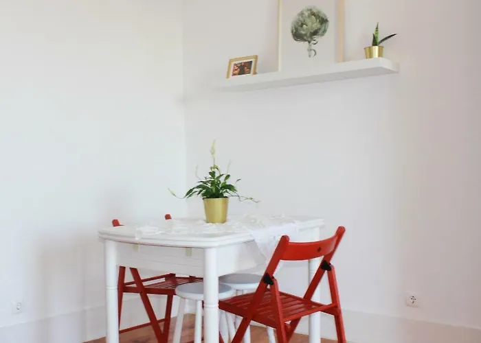 Apartamento Casa Da Varanda Simpática Lisboa